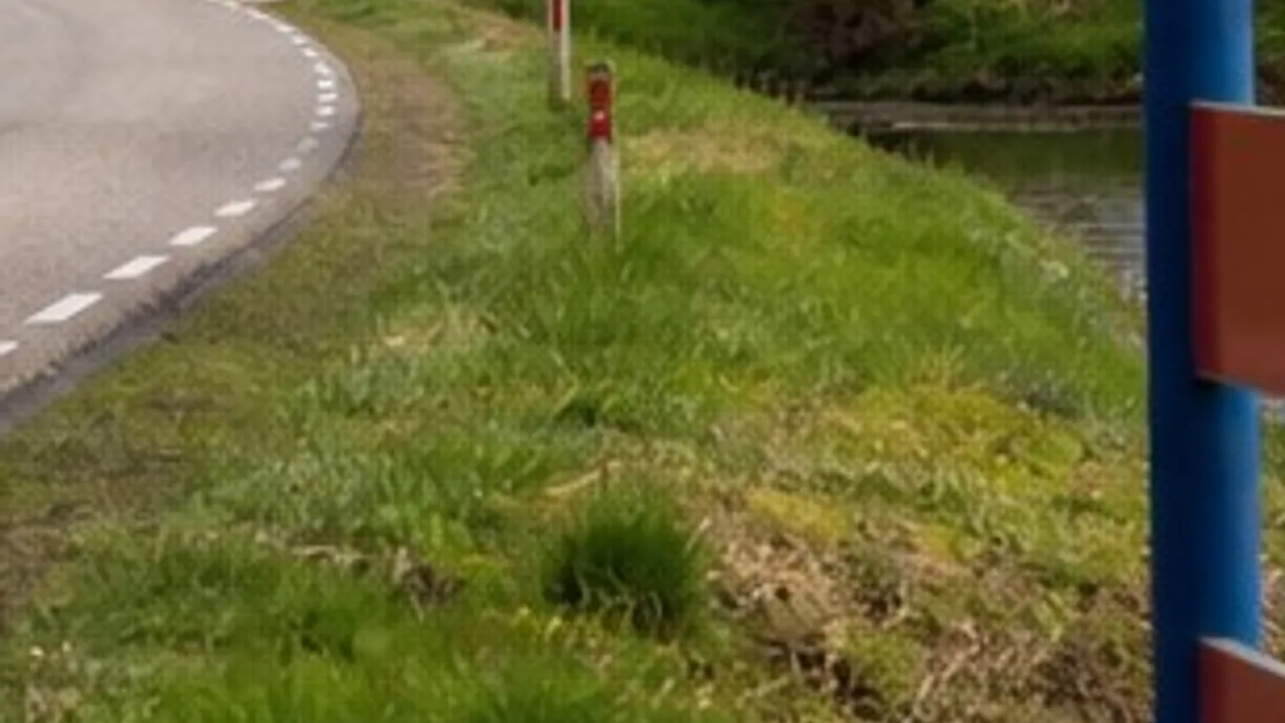 Redactioneel rasterbeeld over kozijnen onderhouden